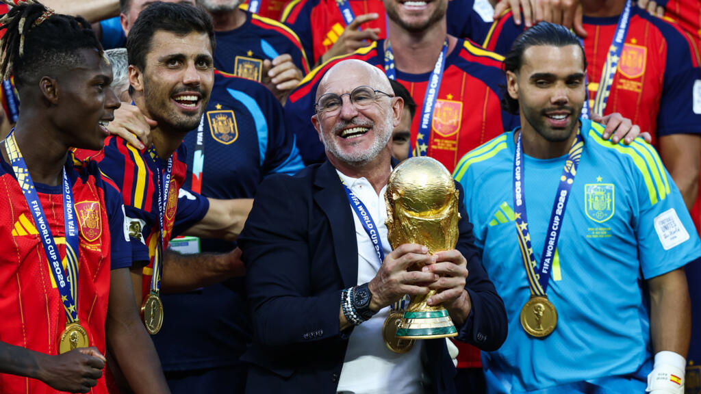 Spain Coach De la Fuente Gets New Deal After World Cup Win