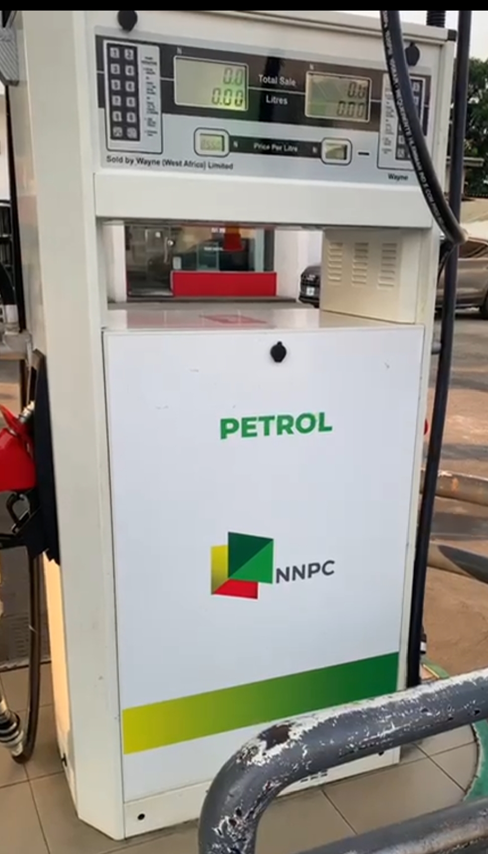 FG Announces 30-Day NNPC Petrol Discount for Public Transporters, Insists It’s Not a Subsidy